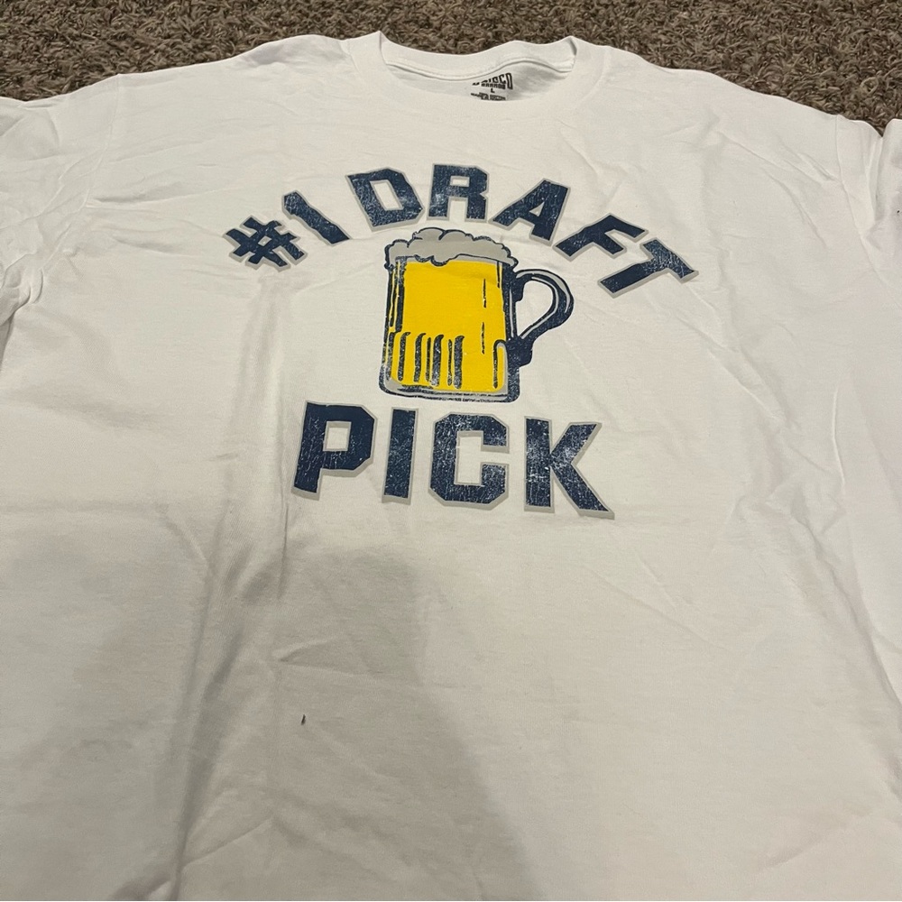 TEE - Picture 2 of 4
